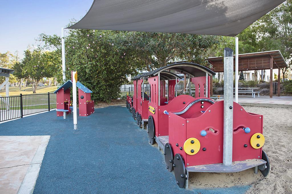 Scarborough Beach Resort Brisbane Extérieur photo